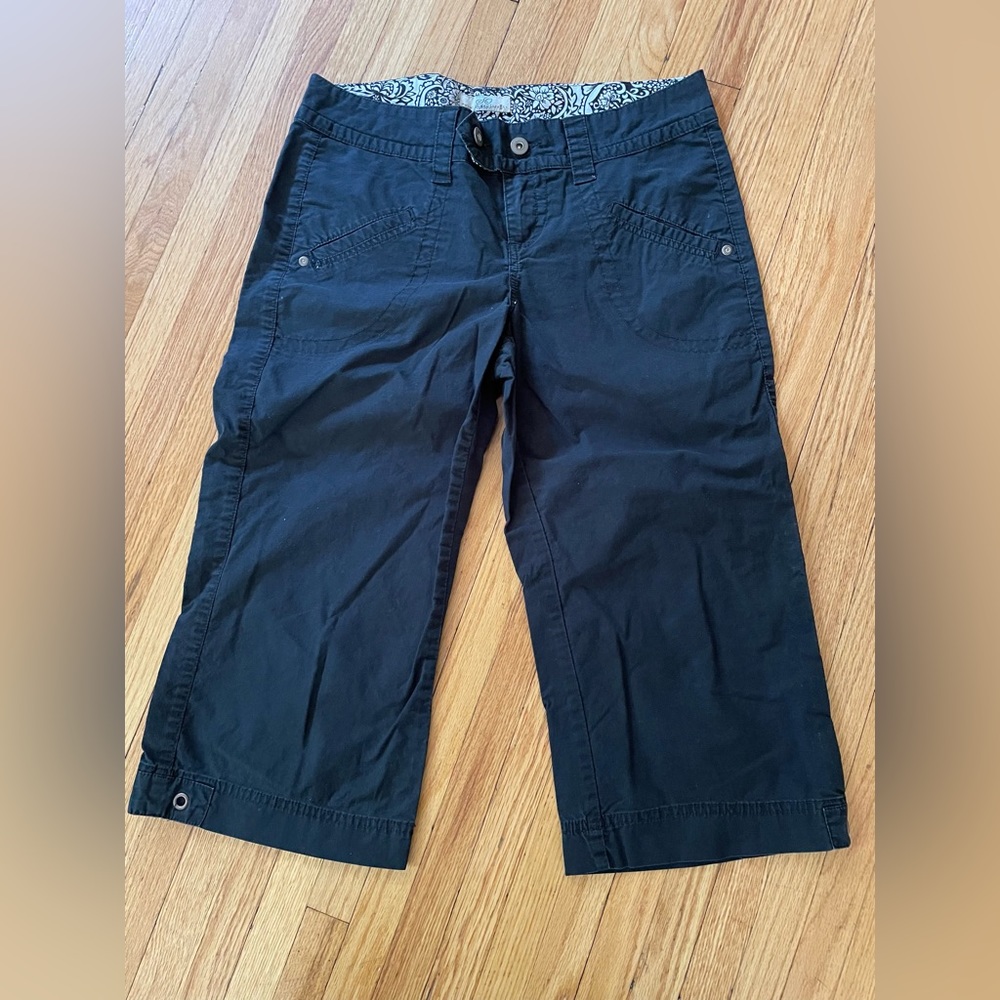 juniors black capri size 9